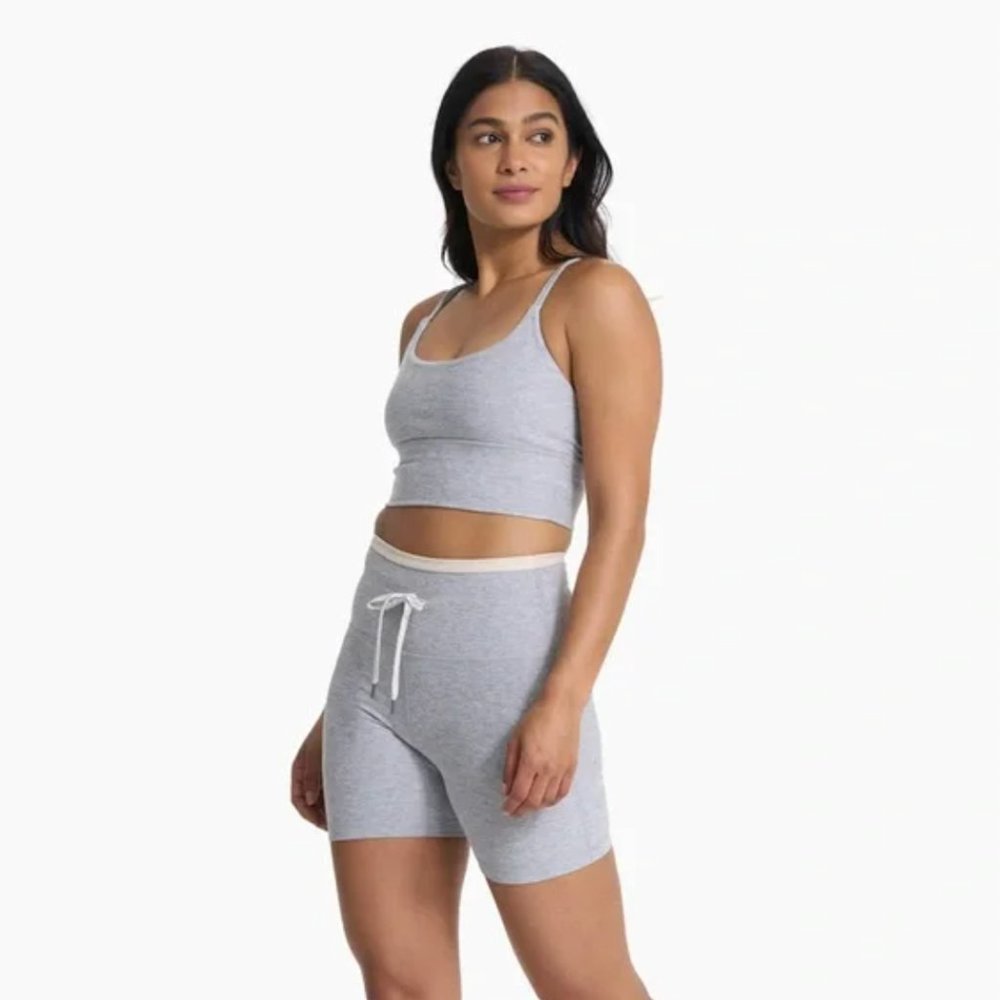 Vuori Long Line Elevation Bra Top Size Small Heather Grey